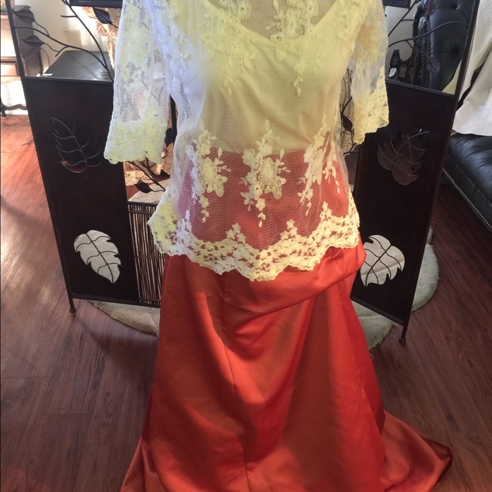 African attire - Picture 2 of 6